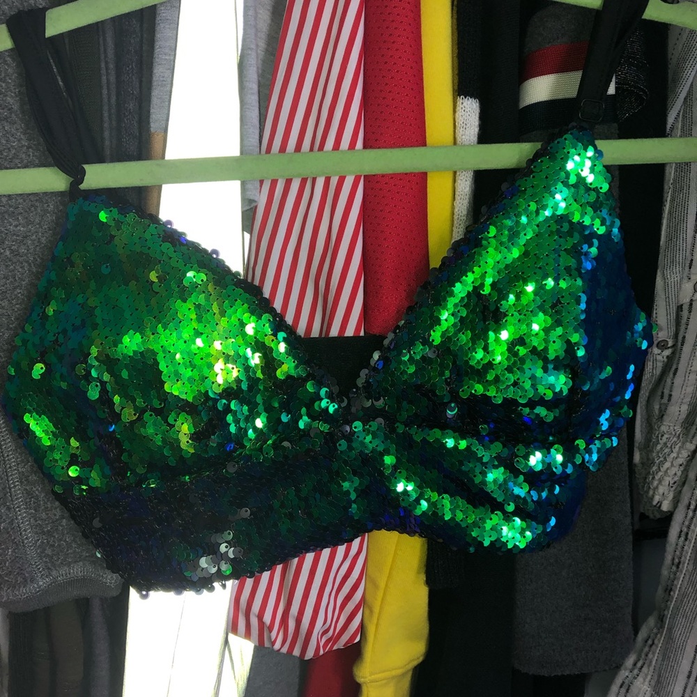 Rave bra